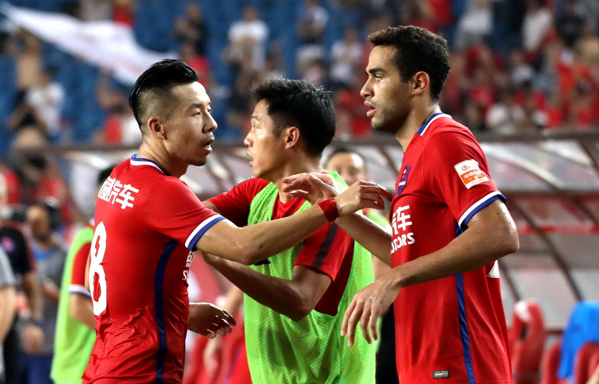 重庆队客场不敌对手，遭遇三连败