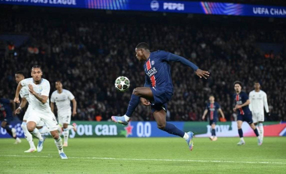 巴黎客场遭遇惨败，领先优势缩小