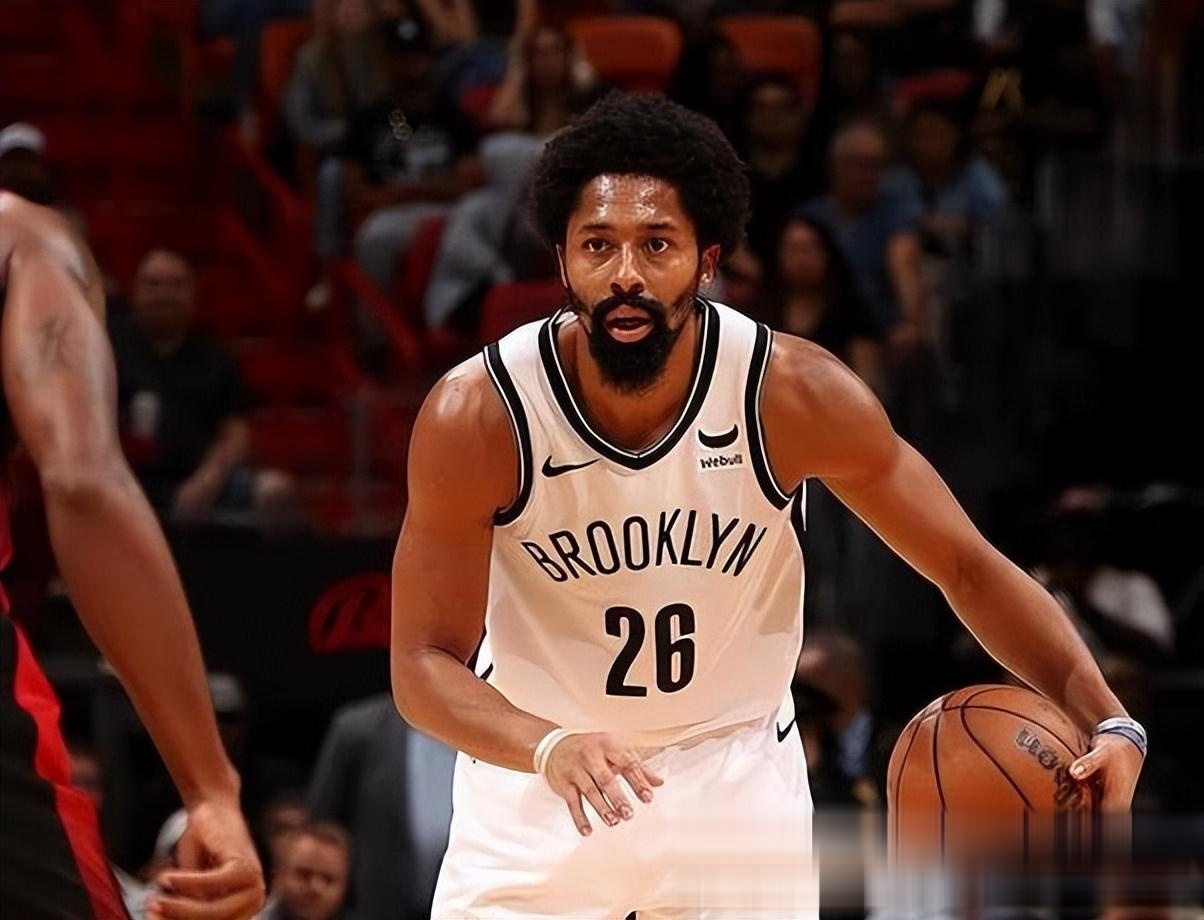 雄鹿大胜篮网，西部半决赛再进一步