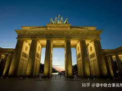 德国队齐心协力，誓要夺得荣耀！助教心细如絲的简单介绍