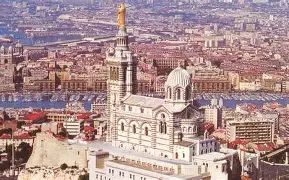 马赛与桑切斯强强对话，全力以赴一决胜负