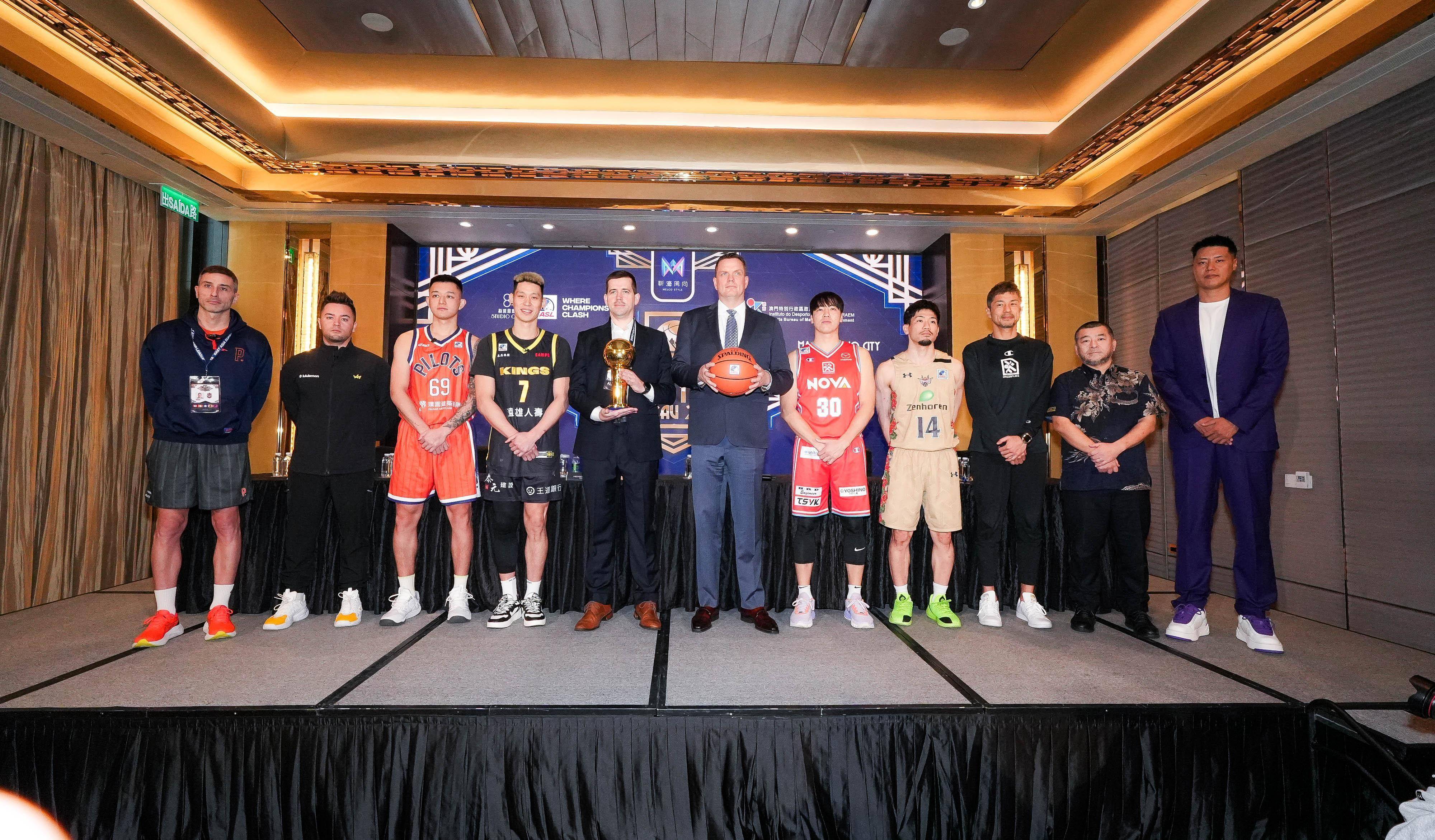 包含东亚区足球界的巅峰对决即将上演，赢家谁？的词条