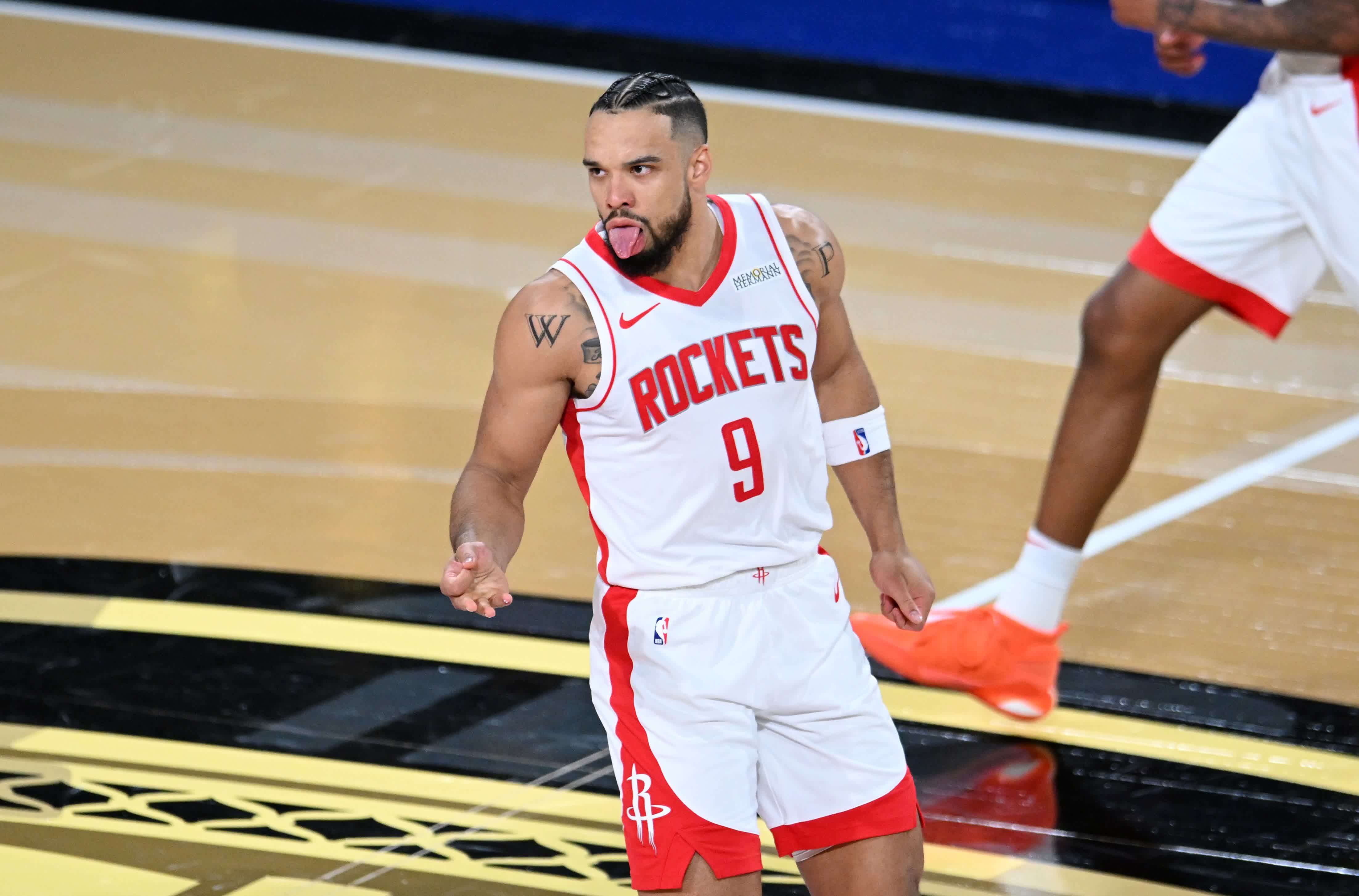 霍乐迪全场助攻率火箭战胜森林狼