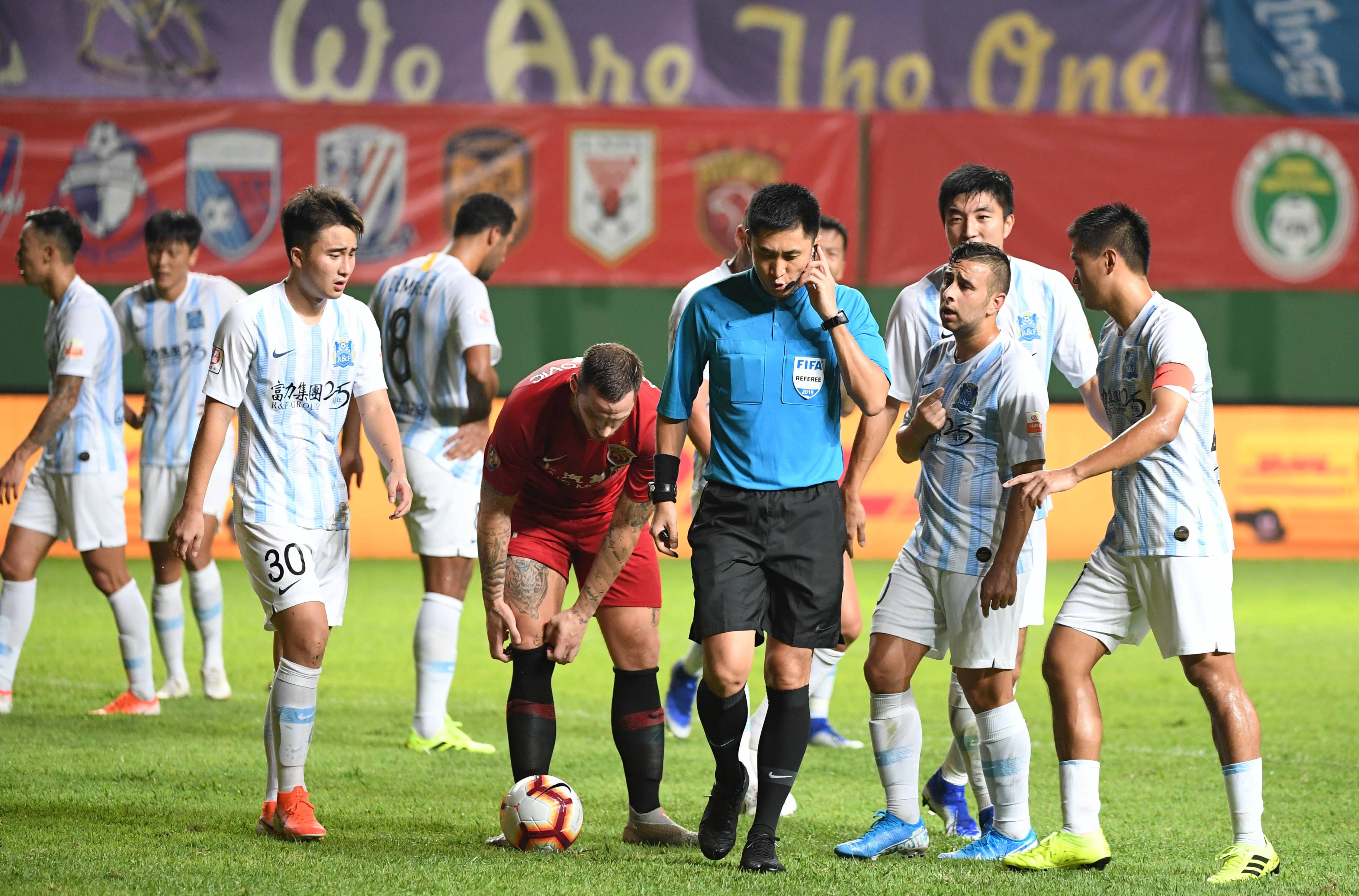 广州富力客场不敌深圳佳兆业，遭遇失利的简单介绍