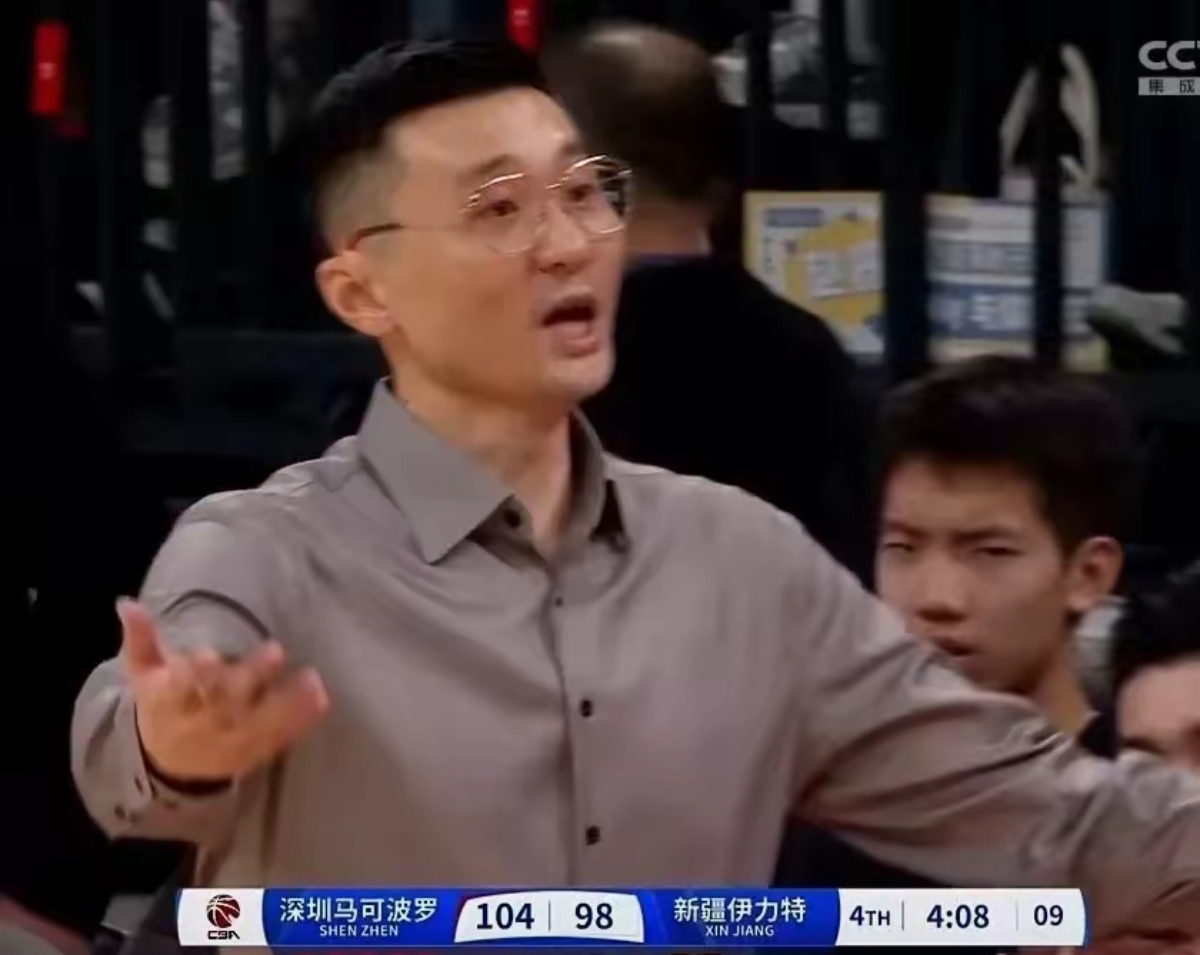 包含新疆队球员表现出色，主教练赞扬团队合作的词条