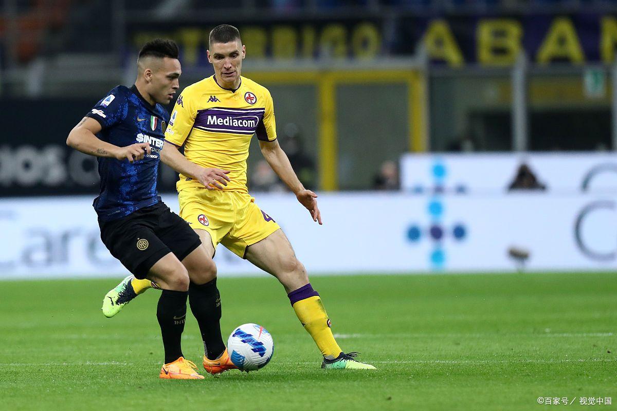 佛罗伦萨客场逆转帕尔马，笑傲赛场