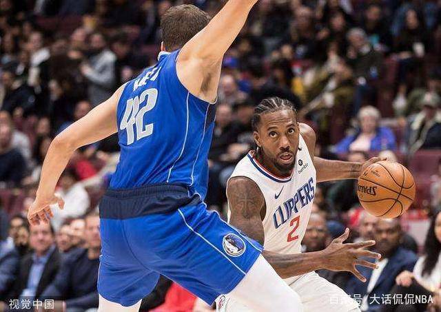 包含小牛队中锋波尔津吉斯重伤，赛季报销的词条