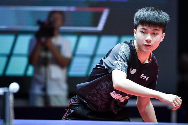 英格兰队轻取中国队，奥恰洛夫点燃赛场