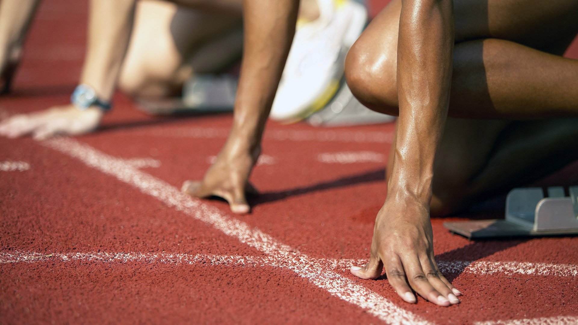 冰与火的交响，德国坦克的险峻隘口与陈雨菲的灼热征途