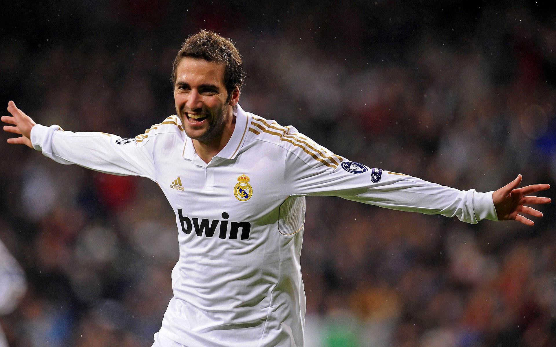 横跨太平洋的制胜一投，当孟菲斯灰熊巧遇广州龙狮